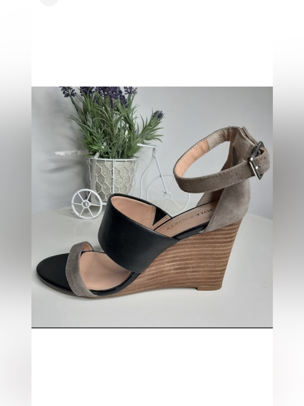 Sole Society Two-Tone Wedge Sandals Size 7 Excellent Condition